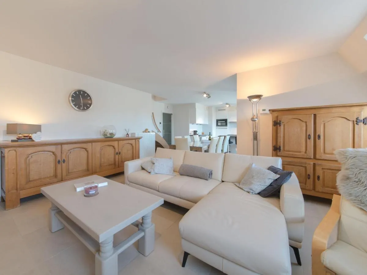 Apartment Lilly By Interhome Bredene